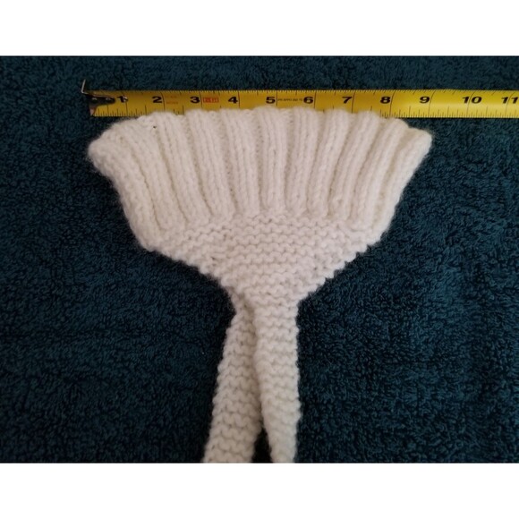 Vintage hand knitted baby hat with ear cover and pom pom tie - Picture 5 of 6